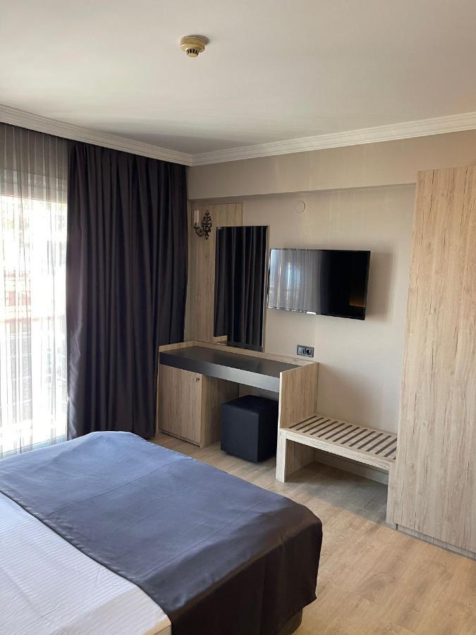 Grand Faik Hotel Çeşme Zewnętrze zdjęcie