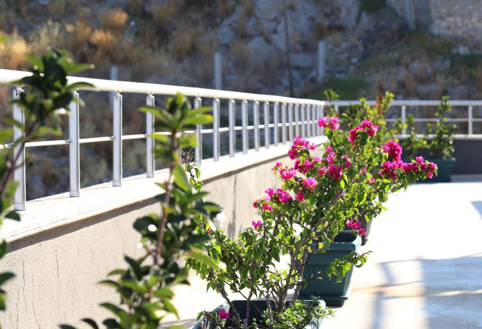 Grand Faik Hotel Çeşme Zewnętrze zdjęcie