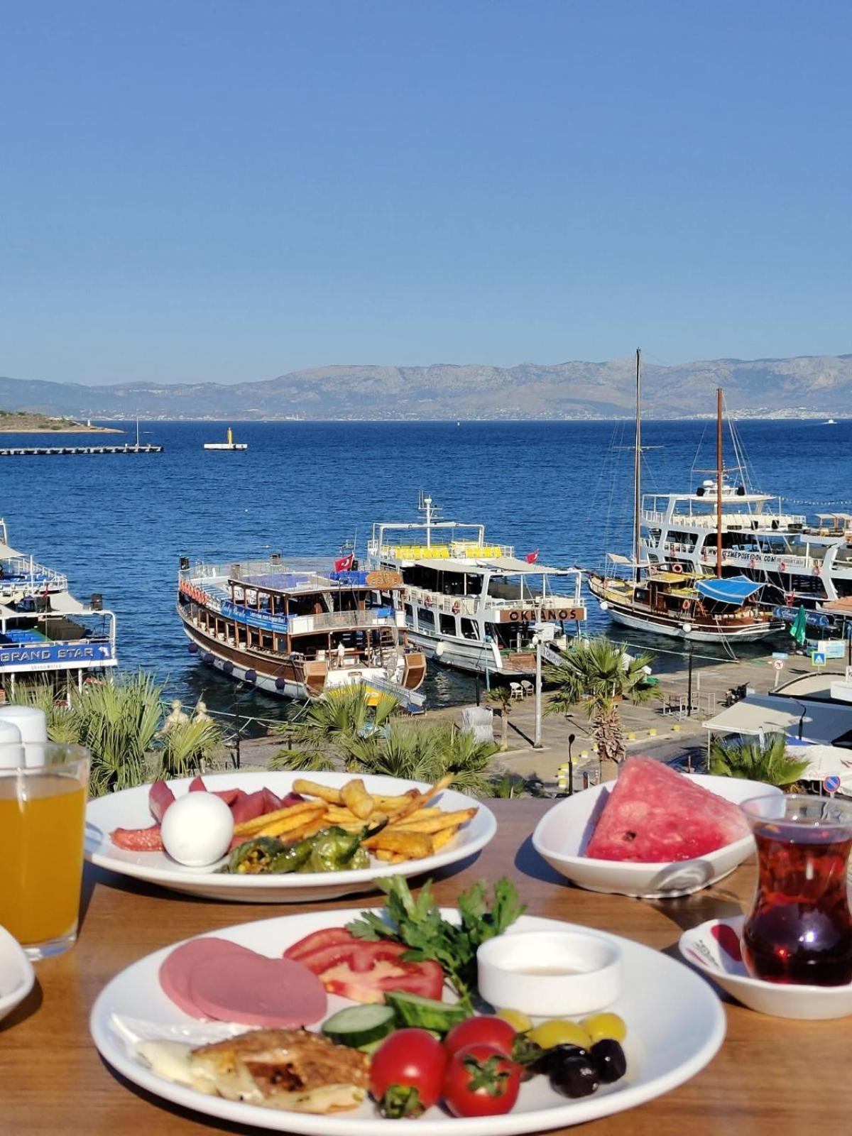 Grand Faik Hotel Çeşme Zewnętrze zdjęcie