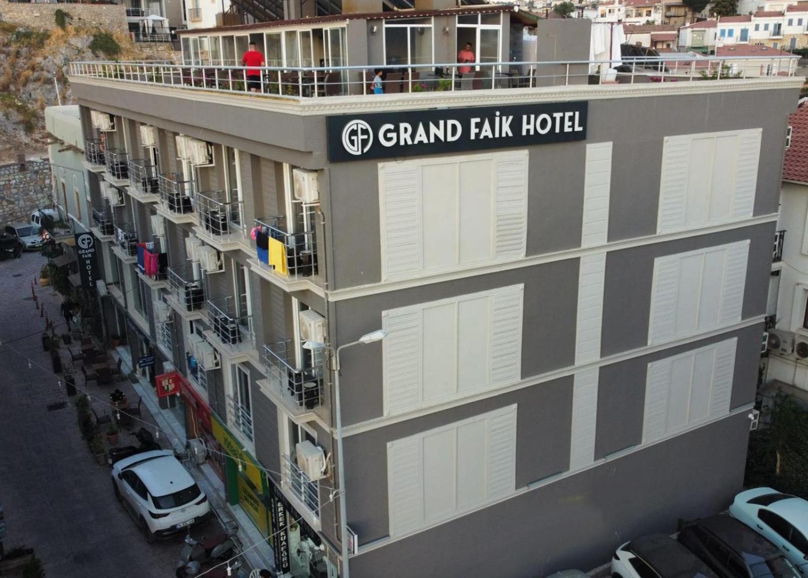 Grand Faik Hotel Çeşme Zewnętrze zdjęcie