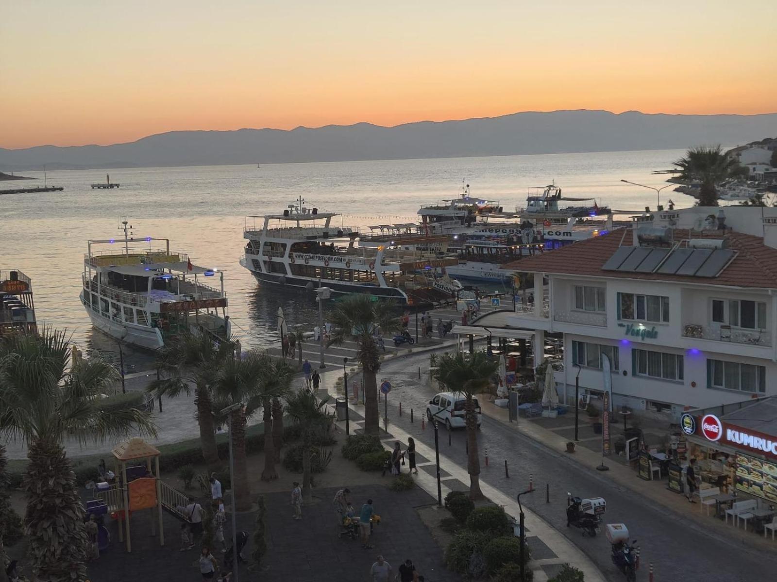 Grand Faik Hotel Çeşme Zewnętrze zdjęcie